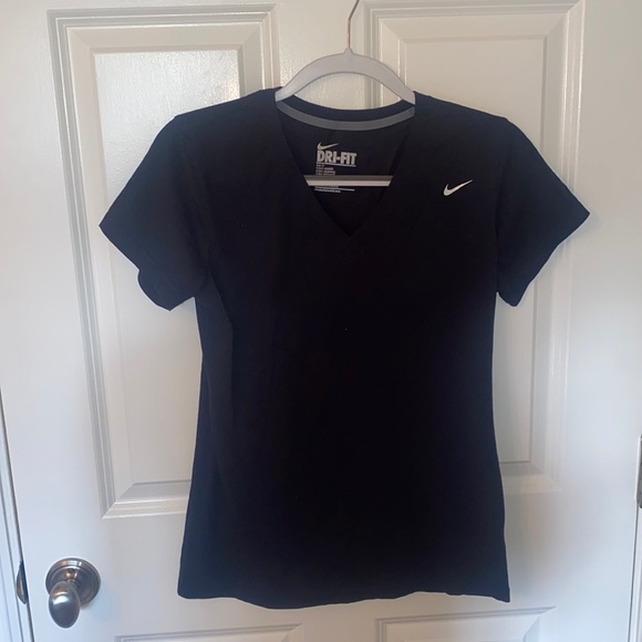 Black Nike Top - Picture 1 of 1